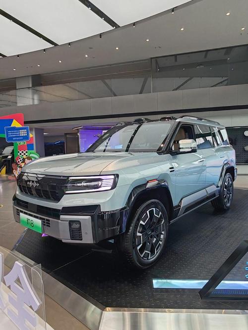 佛山319比亚迪方程豹硬派越野的爆款，英菲尼迪35周年与你共成长